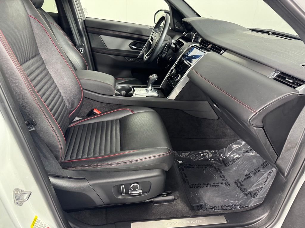 Used 2022 Fuji White Land Rover S R-Dynamic image 33