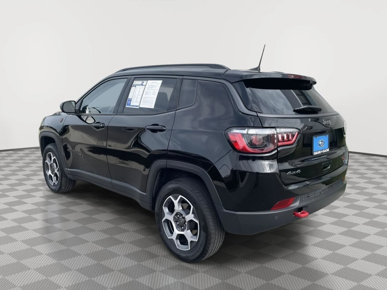 Used 2022 Diamond Black Crystal Pearlcoat Jeep Trailhawk image 6