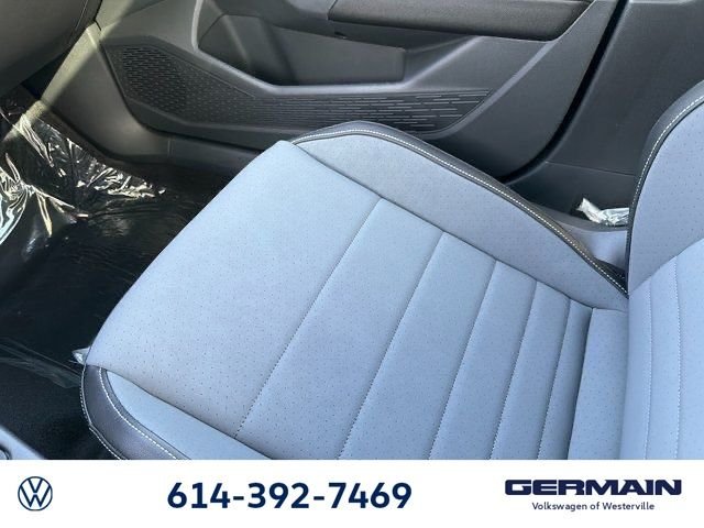 New 2026 Platinum Gray Metallic Volkswagen 1.5T SE image 27