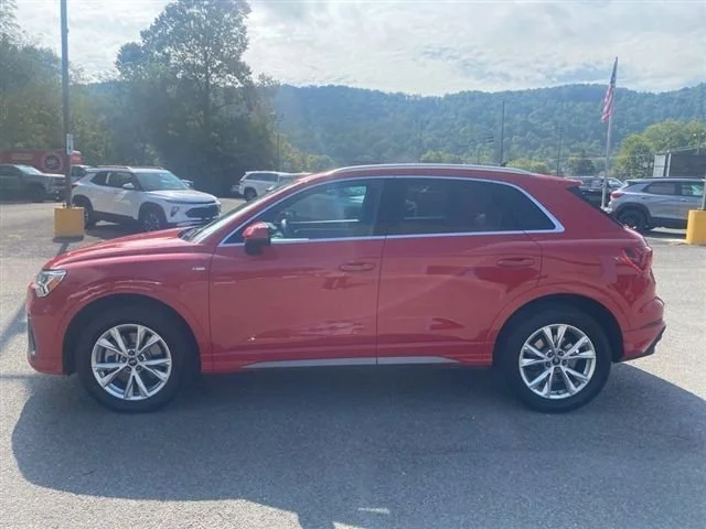 2025 Audi Q3 Premium