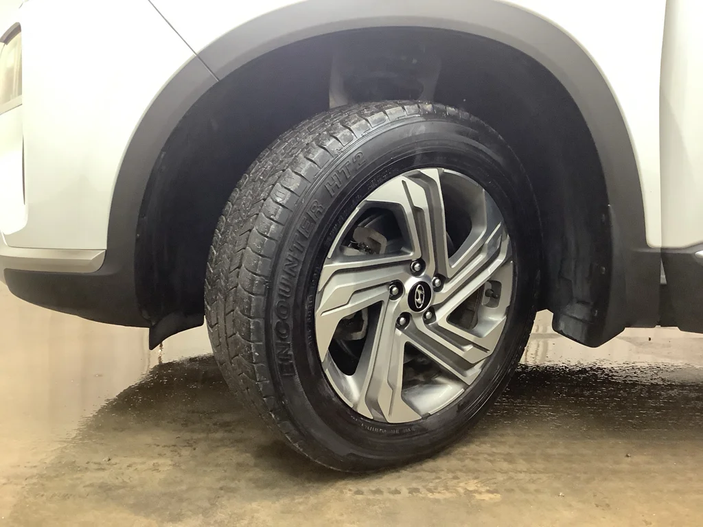 Used 2022 Quartz White Hyundai SEL image 25