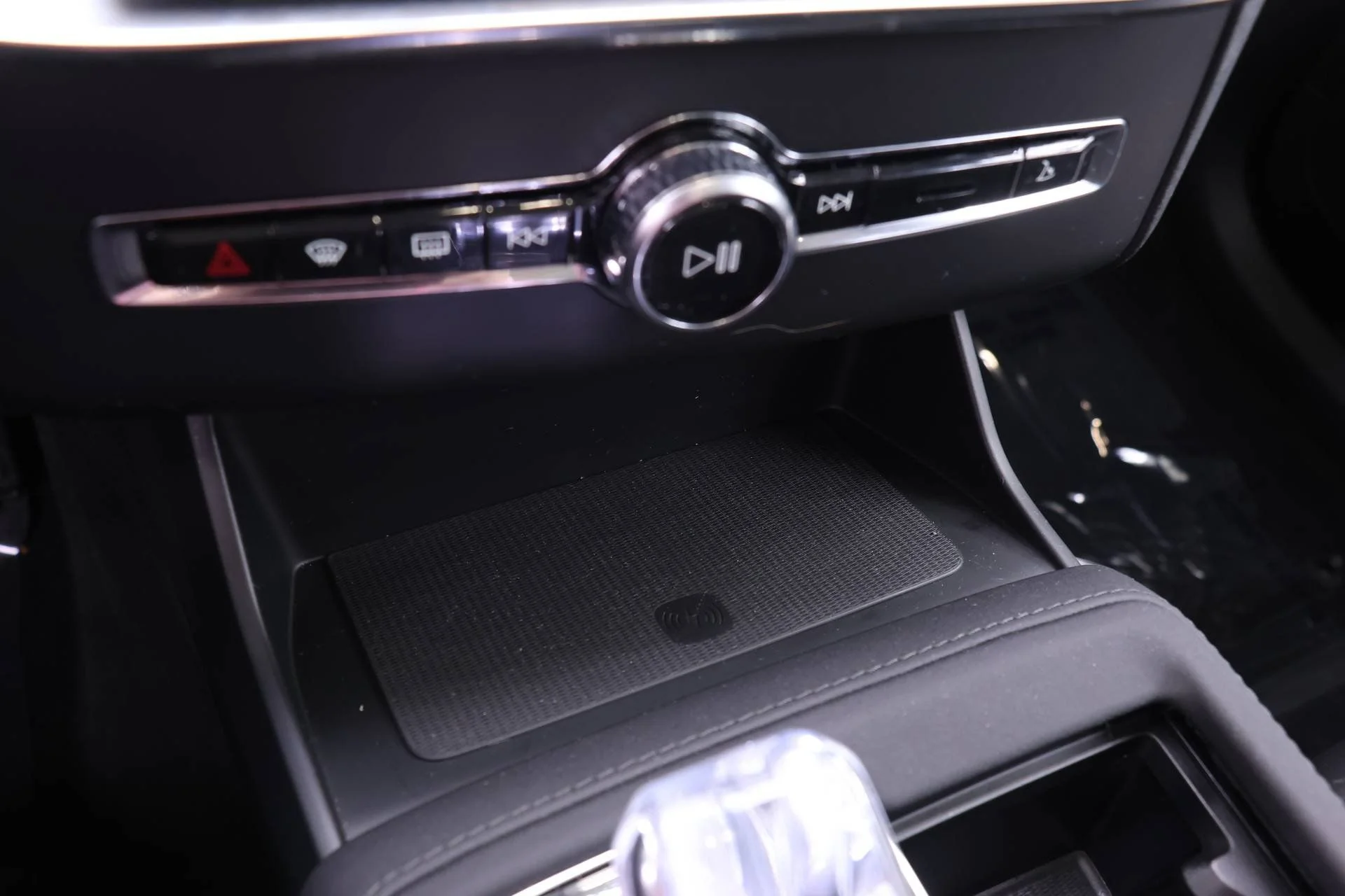 2026 Volvo XC90 Plus - Photo 13