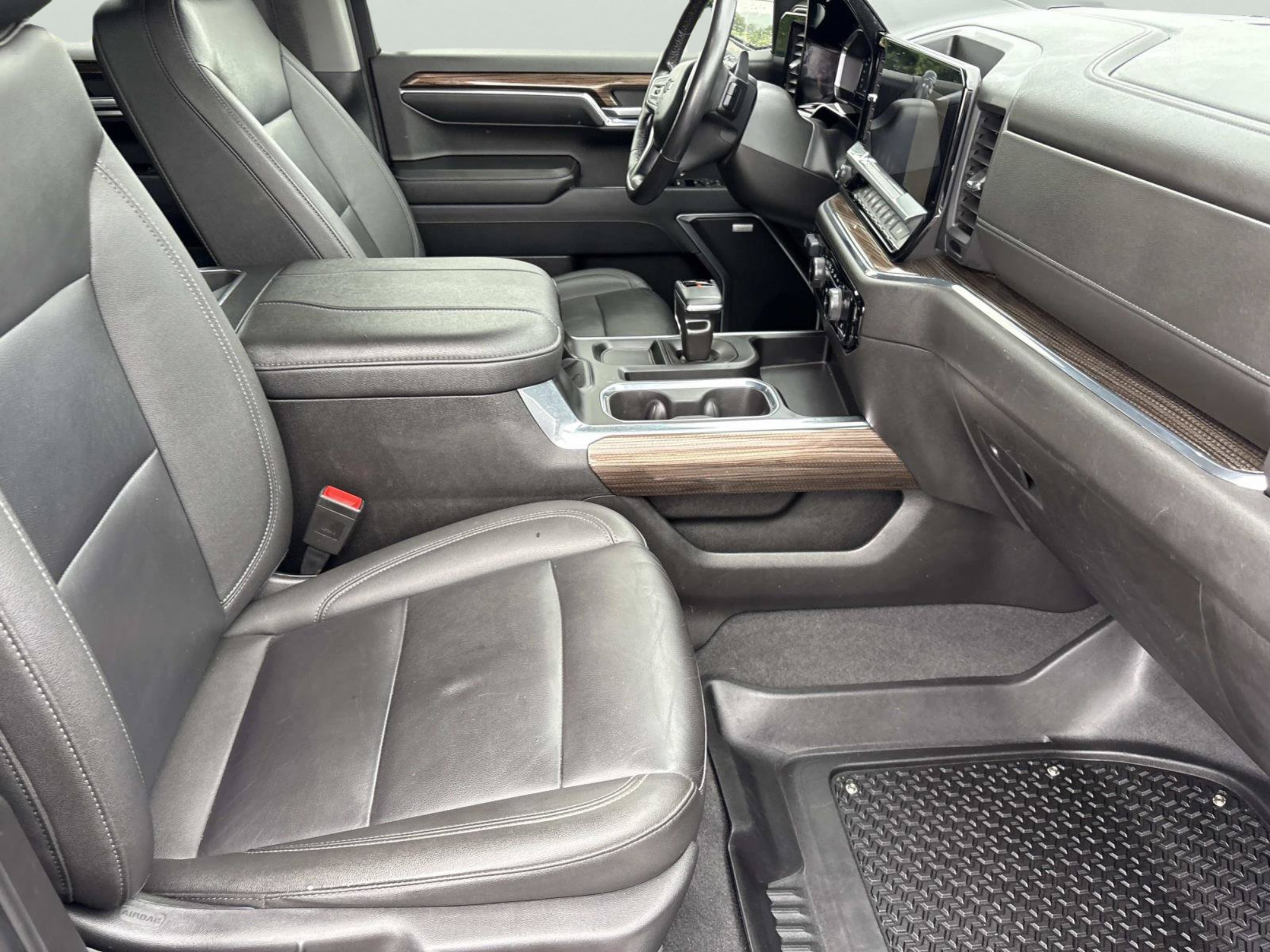 Used 2023 Black Chevrolet RST image 23