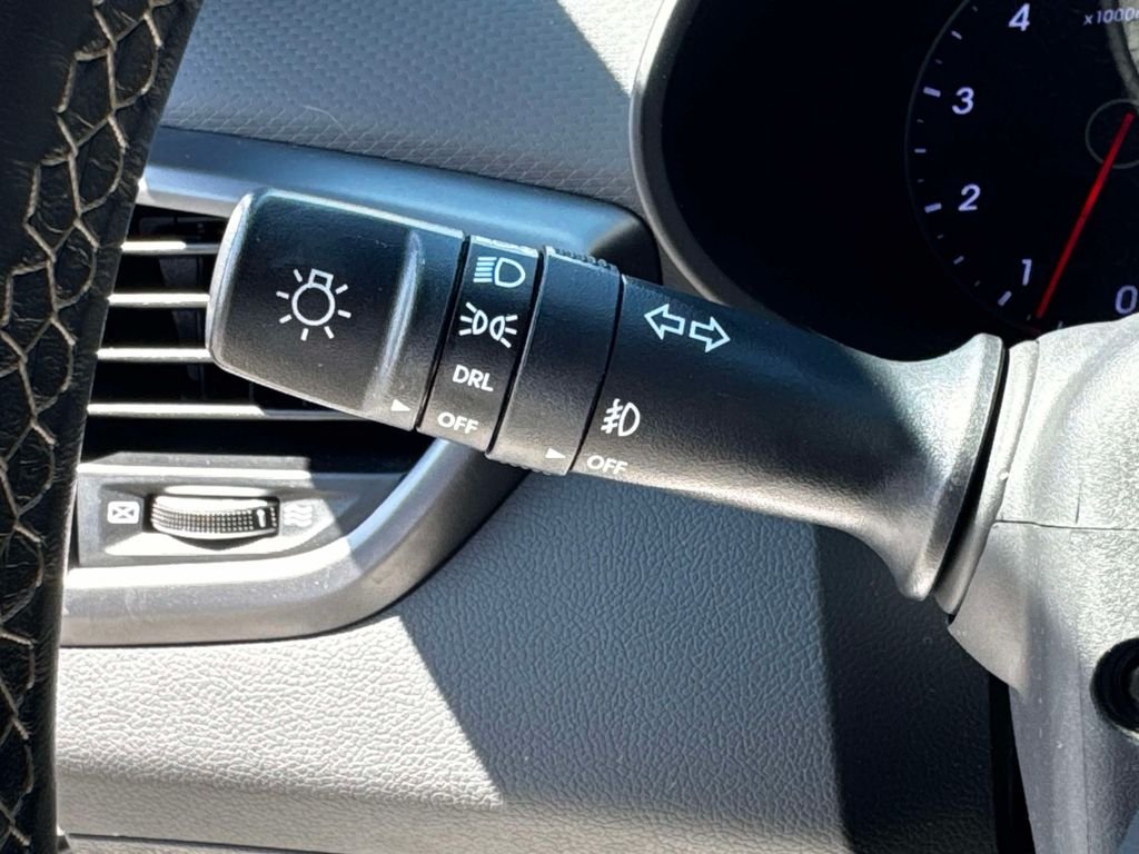 Used 2016 Silver Hyundai Turbo image 20