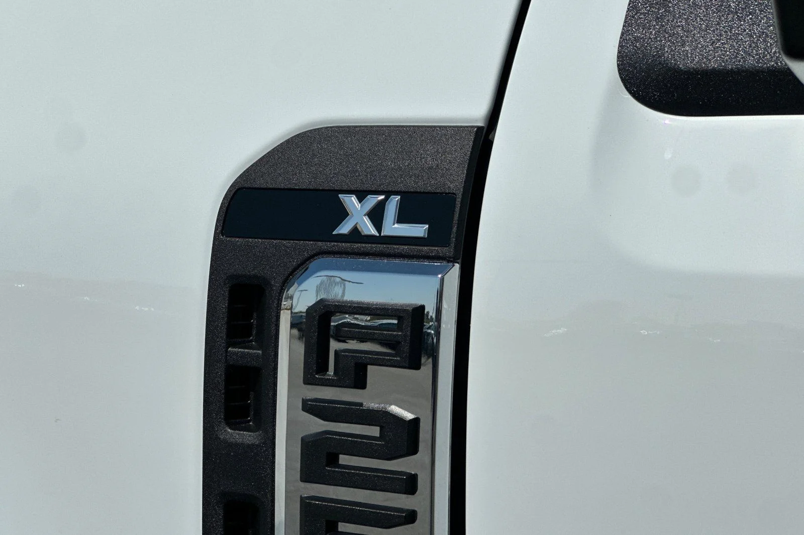 New 2026 Oxford White Ford F-250® XL image 20