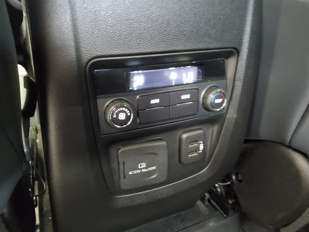 Used 2024 Ebony Twilight Metallic Buick Essence image 30