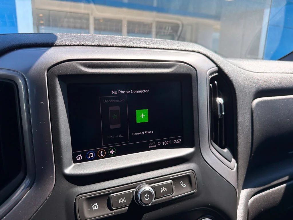 Used 2022 BLACK Chevrolet Custom image 27