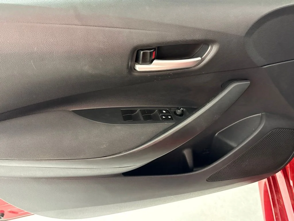 Used 2020 Red Toyota LE image 21