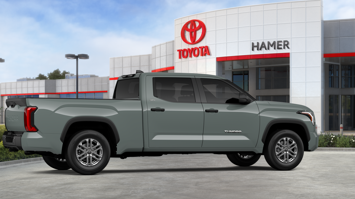 New 2026 Lunar Rock Toyota SR5 image 28