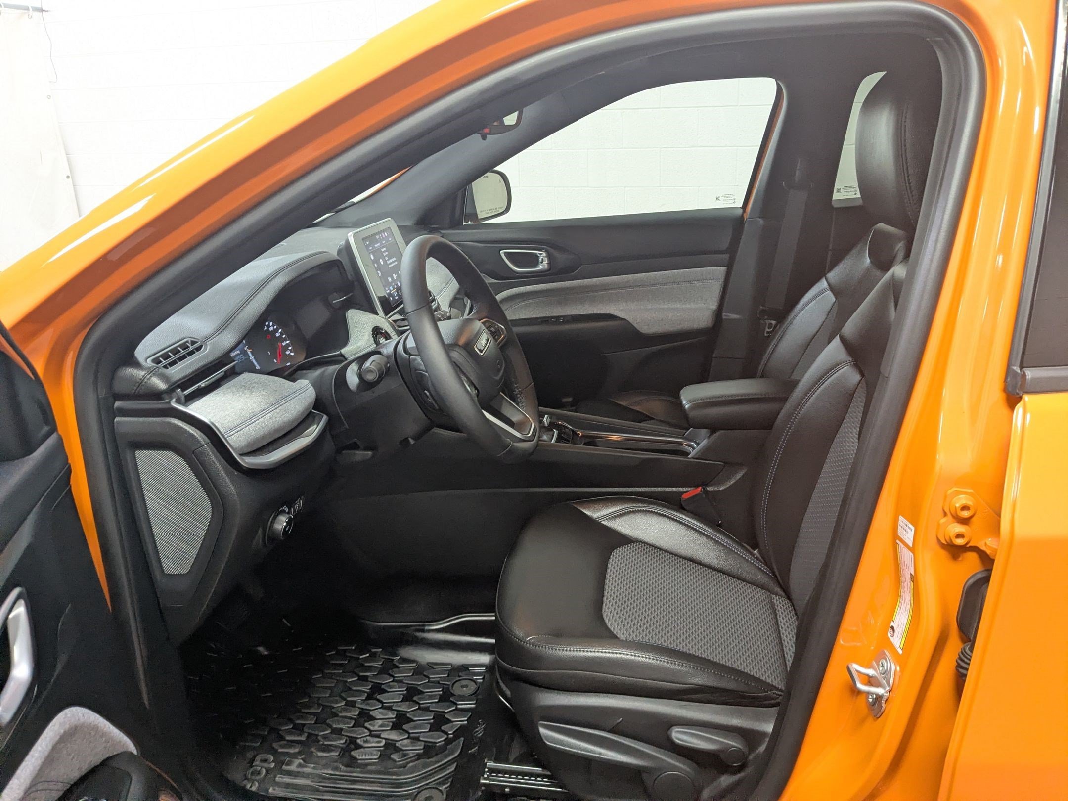 New 2026 Joose Exterior Paint Jeep Latitude image 16