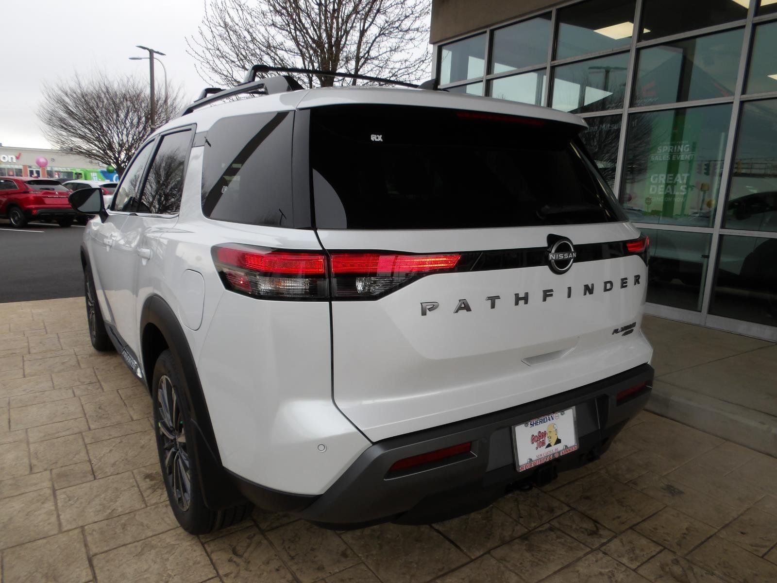 New 2026 Everest White Pearl TriCoat Nissan Platinum image 5