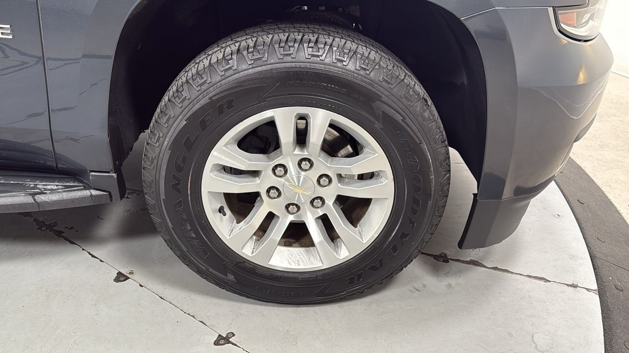 Used 2019 Gray Chevrolet LT image 21