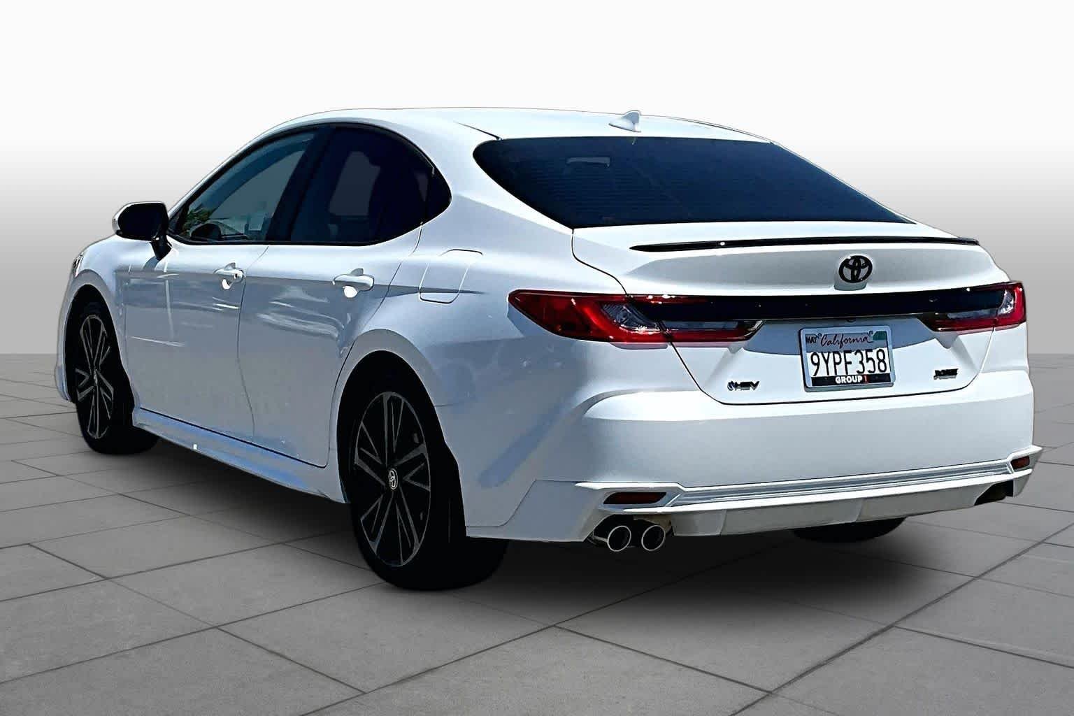 Used 2026 Wind Chill Pearl Toyota XSE image 11