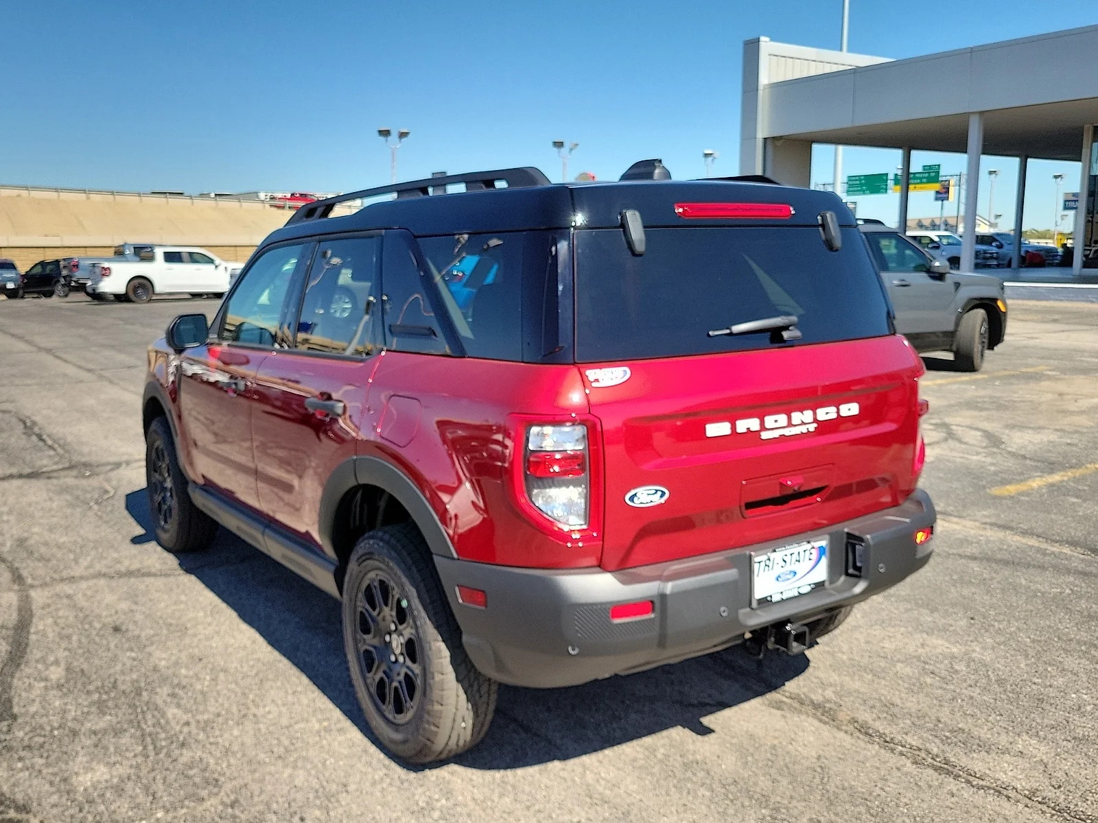New 2026 Ruby Red Metallic Tinted Clearcoat Ford Badlands&reg; image 3