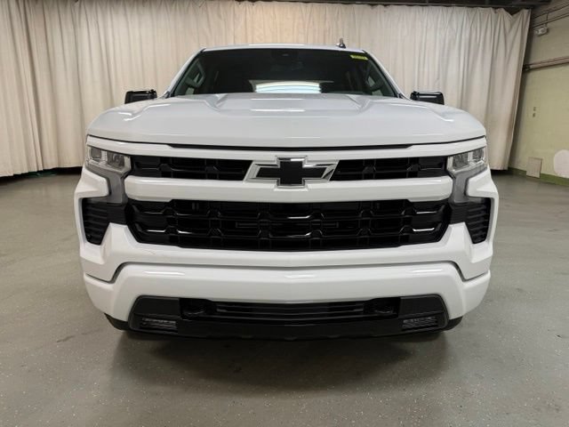 New 2026 Summit White Chevrolet RST image 18
