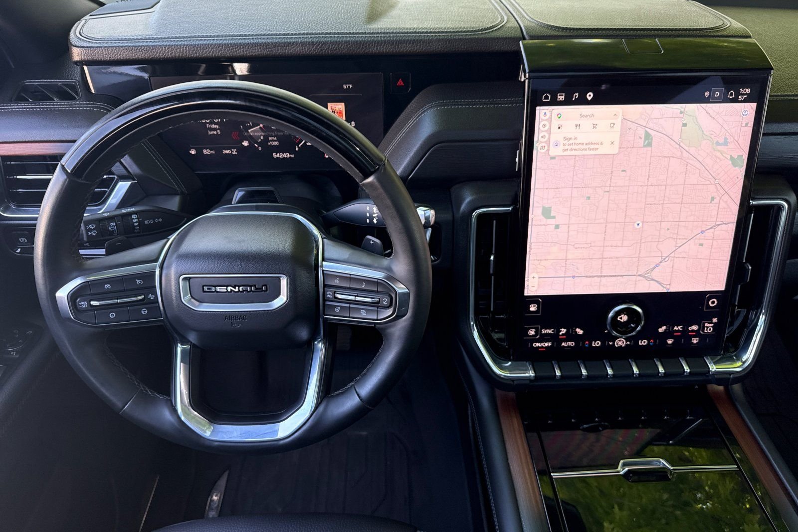 Used 2025  GMC Denali image 14