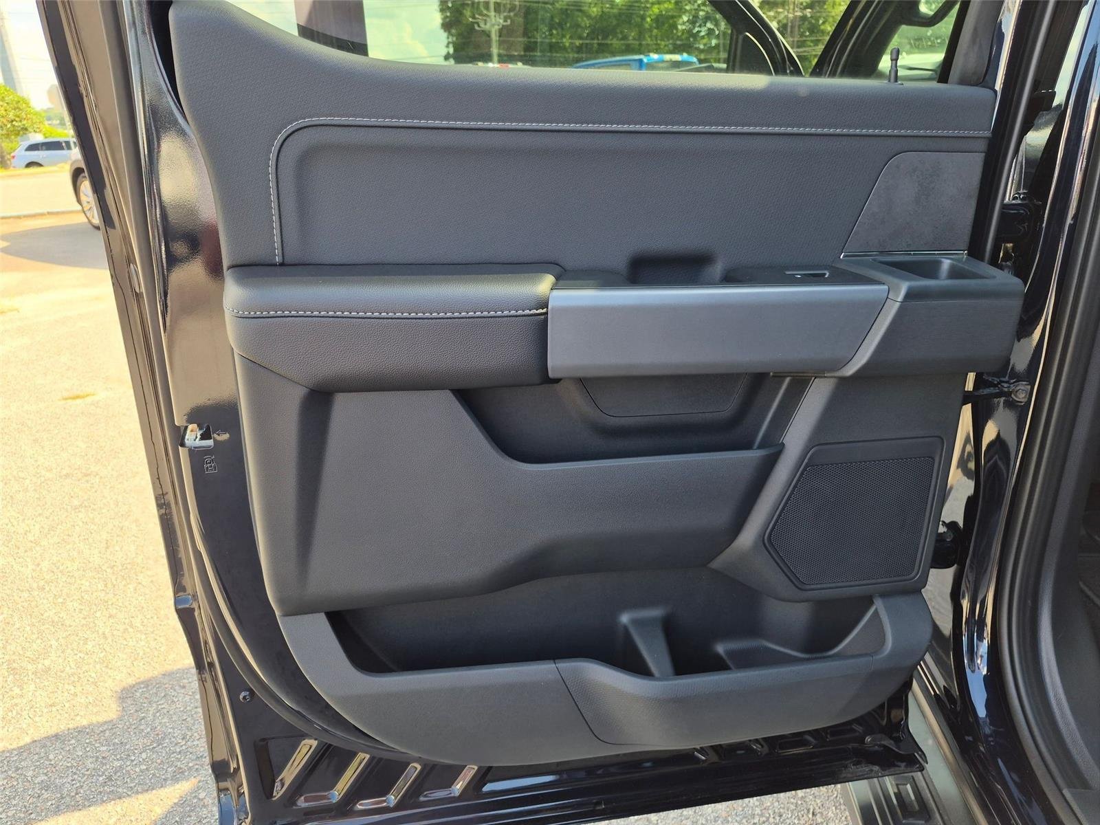 New 2026 Antimatter Blue Metallic Ford XLT image 24
