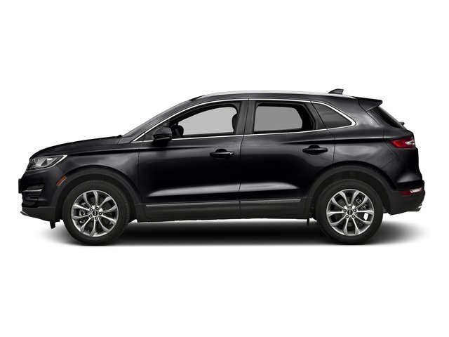 Used 2017 Black Velvet Lincoln Select image 3