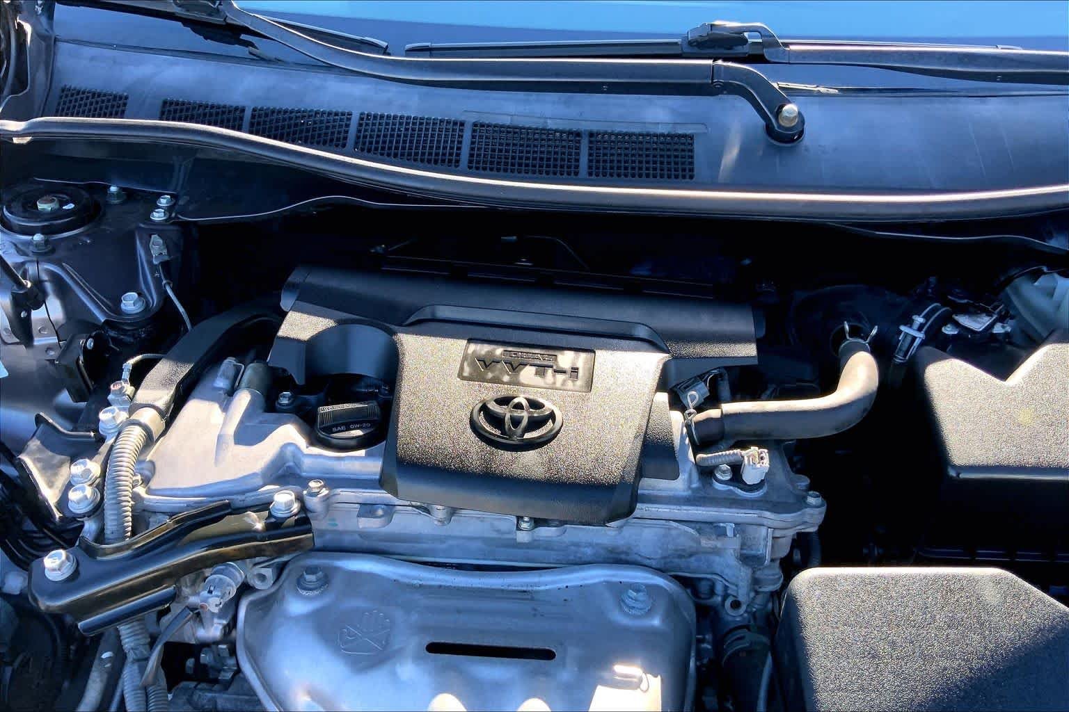 Used 2012 Magnetic Gray Metallic Toyota XLE image 31