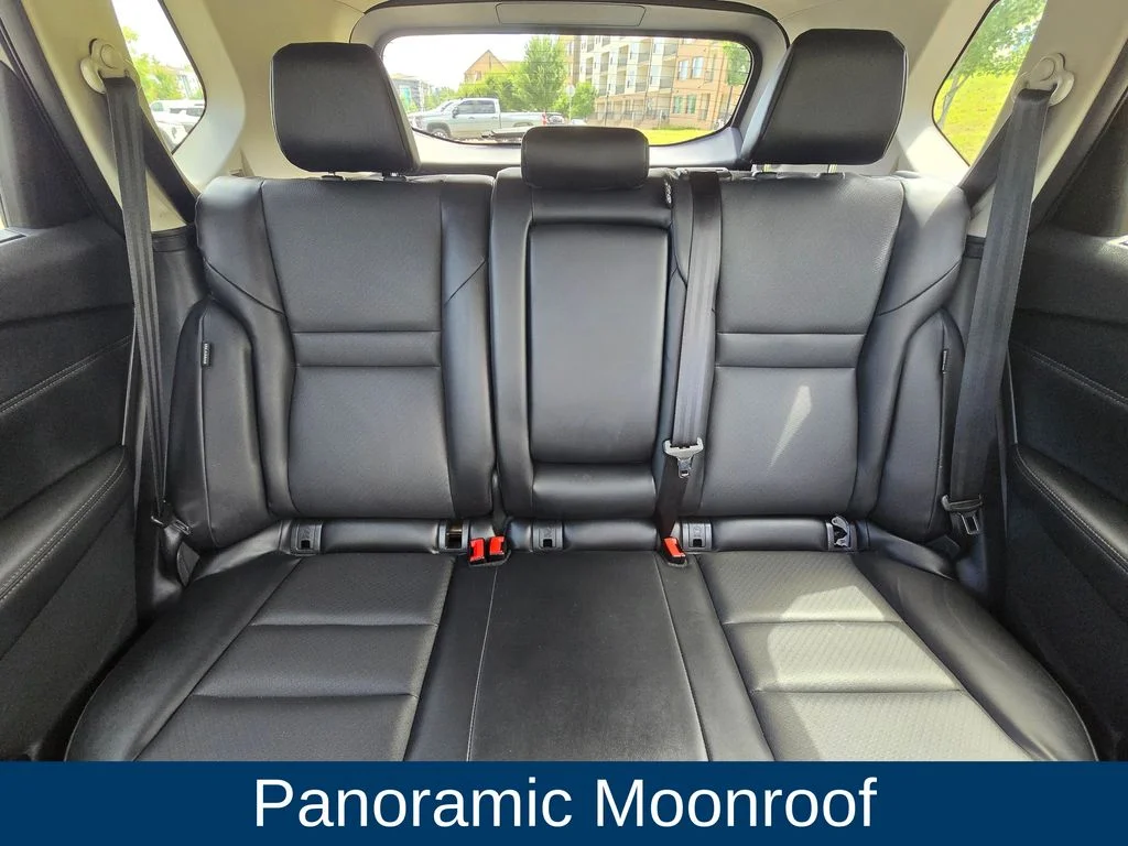 Used 2024 Gray Nissan SV image 11