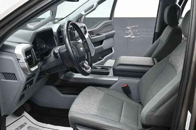 Certified Used 2022 Stone Gray Metallic Ford XLT image 36