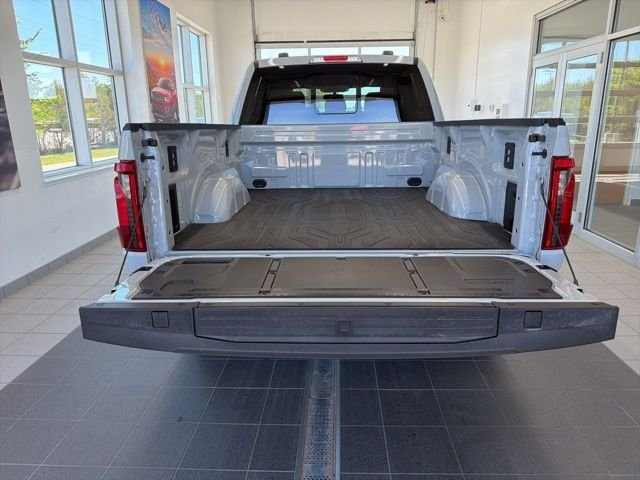 New 2026 Avalanche Ford XLT image 13