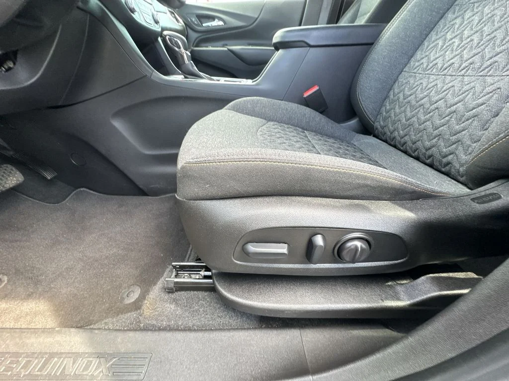 Used 2022 Black Chevrolet LT image 12
