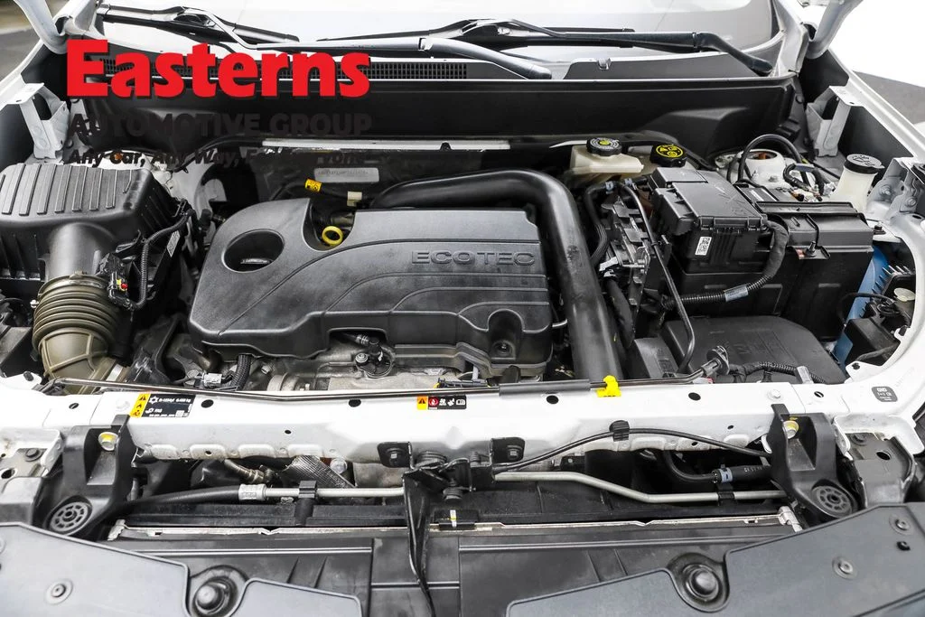 Used 2023 White Chevrolet LT image 7