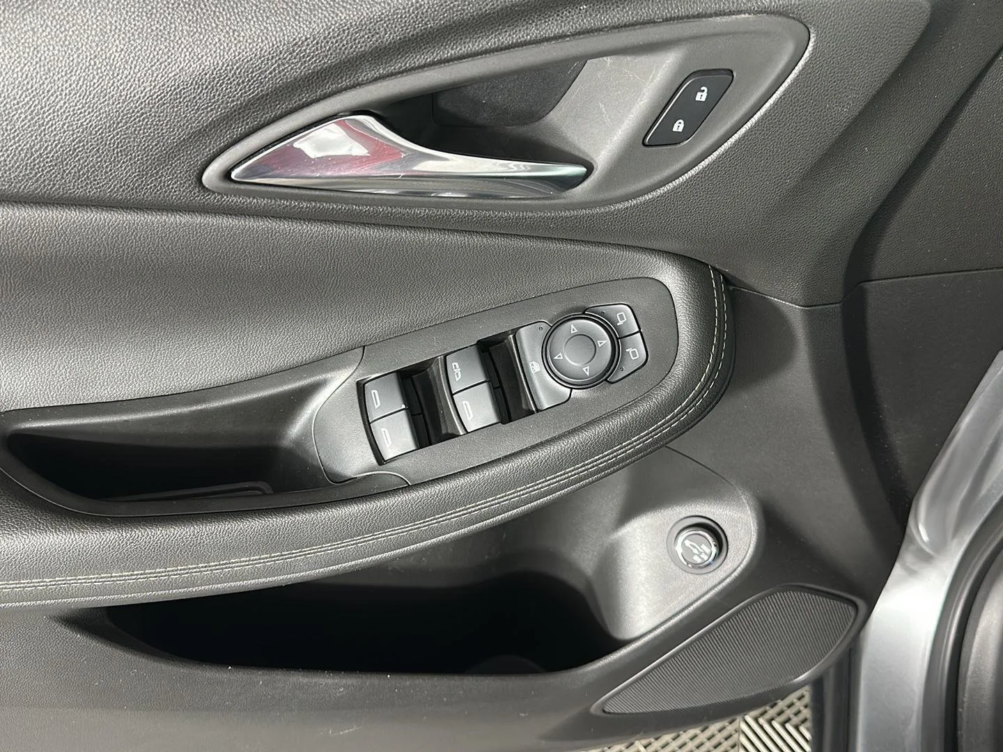 Used 2024 Moonstone Gray Metallic Buick Preferred image 19