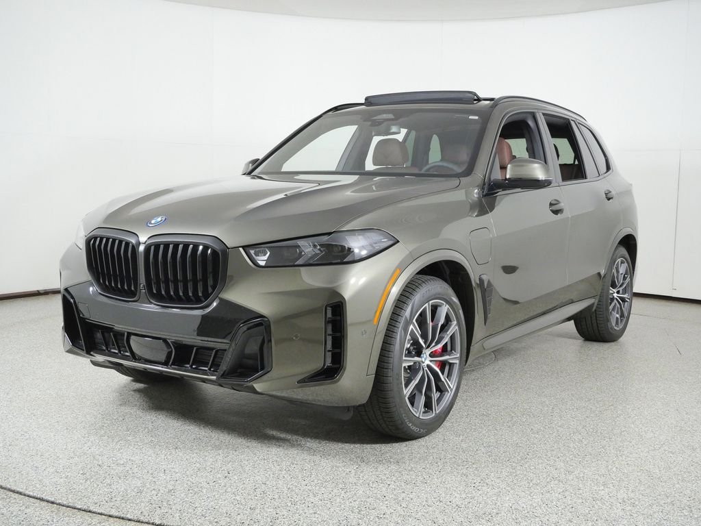 2026 BMW X5 xDrive50e's photo