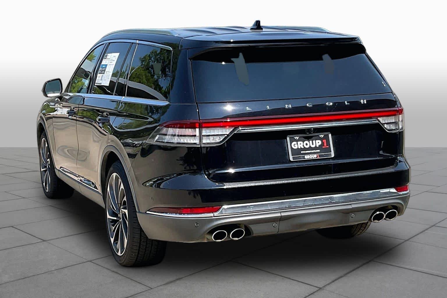 Used 2020 Infinite Black Lincoln Reserve image 12