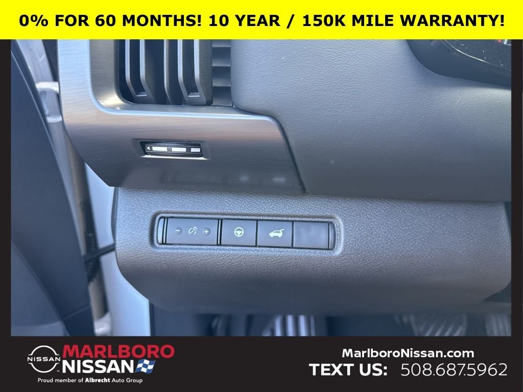 2025 Nissan Pathfinder SL - Photo 30