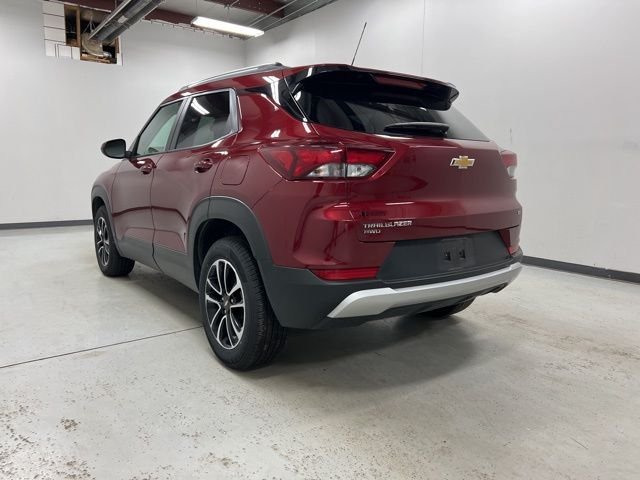 2024 Chevrolet Trailblazer LT photo 3