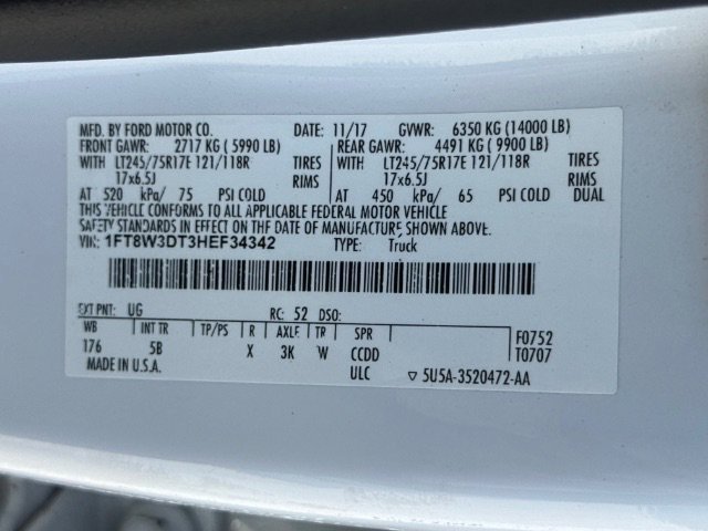 Used 2017 White Ford Lariat image 26