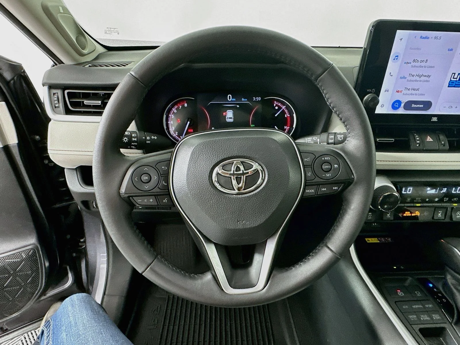 Used 2023 Gray Toyota XLE Premium image 11