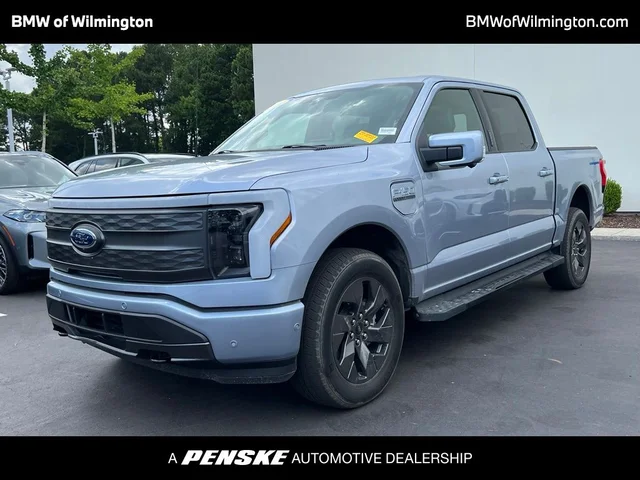 2022 Ford F-150 Lightning Lariat