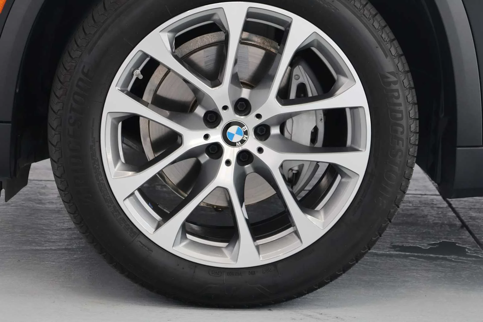Certified Used 2026 Black Sapphire Metallic BMW xDrive40i image 12