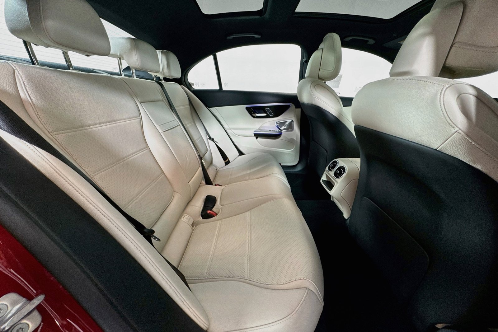 2026 Mercedes-Benz C-Class Sedan C 300 - Photo 25