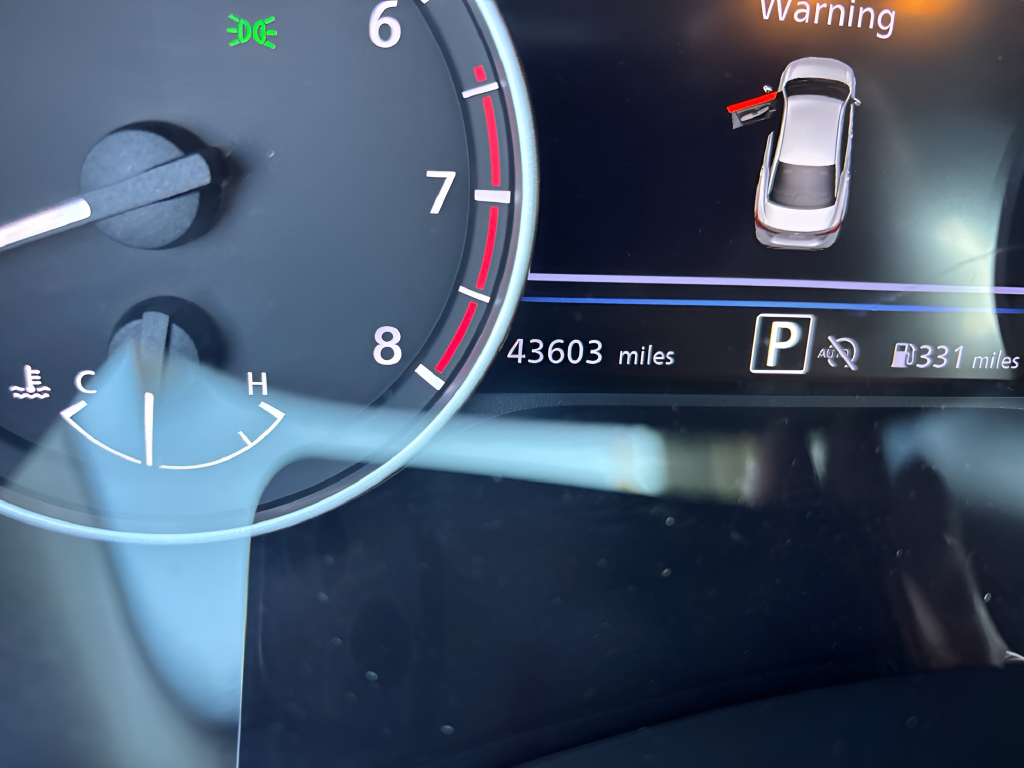 Used 2025 Blue Nissan SR image 16