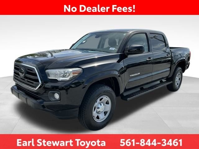 Certified Used 2018 Black Toyota SR5 image 10