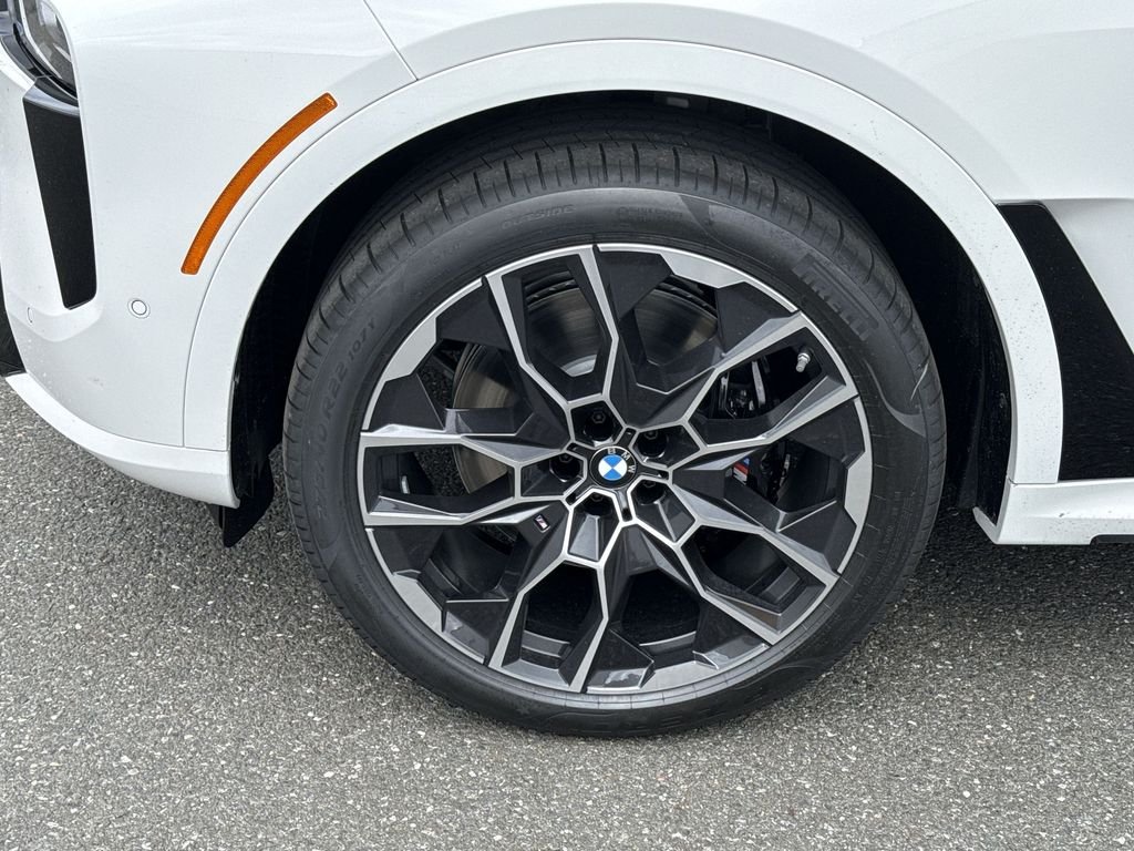 New 2027 Alpine White BMW xDrive40i image 10