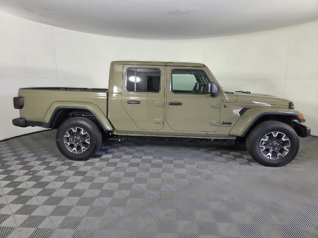 New 2026 41 Exterior Paint Jeep Sahara image 5