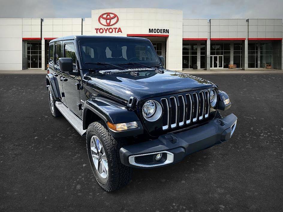 Used 2022 Black Clearcoat Jeep Unlimited Sahara image 3