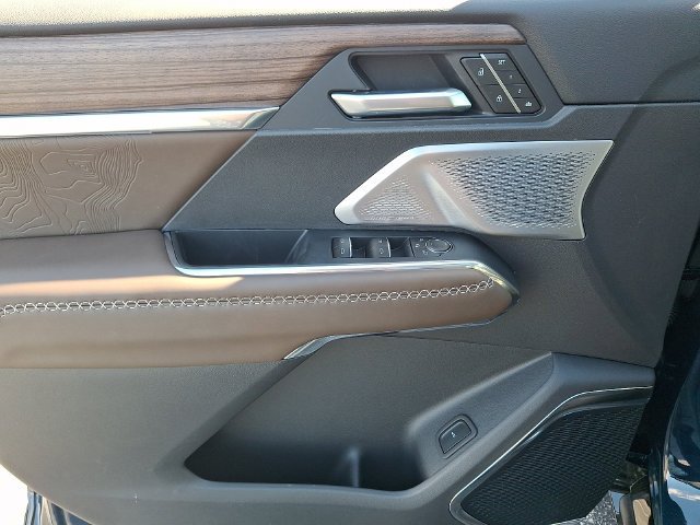 2027 GMC Acadia Denali Ultimate - Photo 12