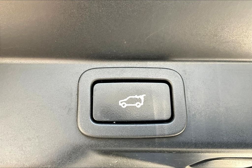 Used 2020  Land Rover HSE image 25