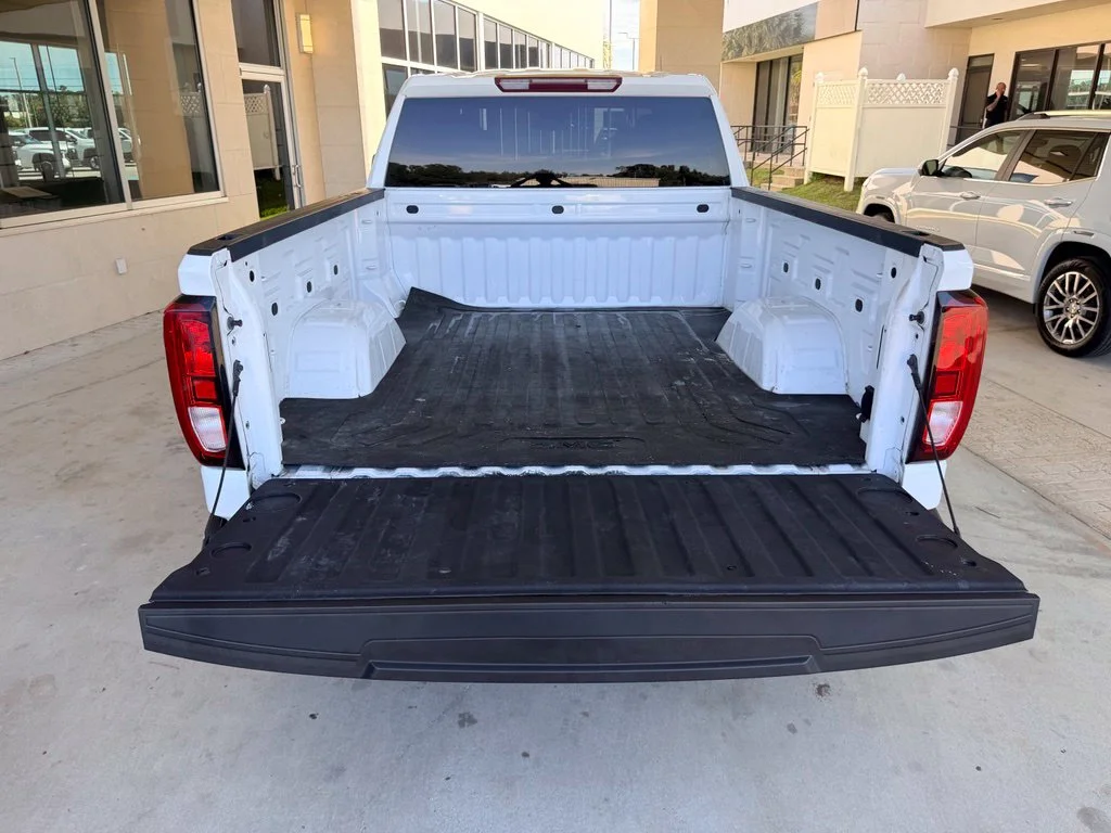 Used 2023 White GMC Elevation image 30