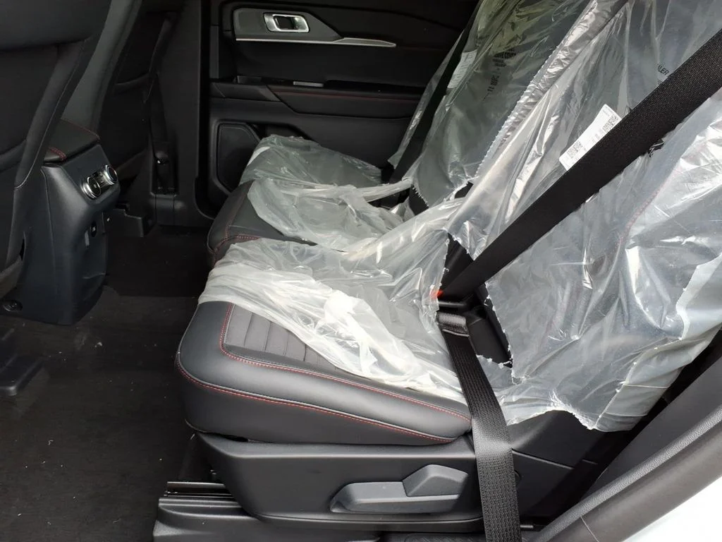 New 2026 Space White Metallic Ford ST-Line image 11