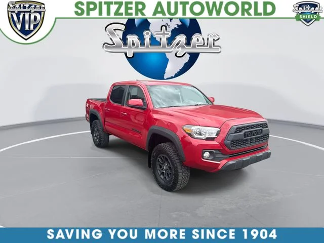 Used 2017 Red Toyota SR5 image 2