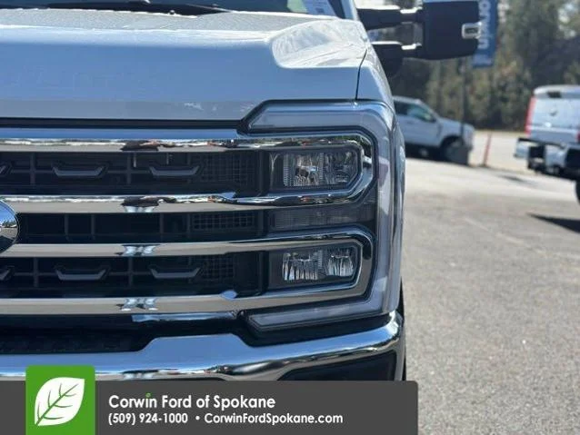 New 2026 Oxford White Ford F-350® King Ranch® image 8