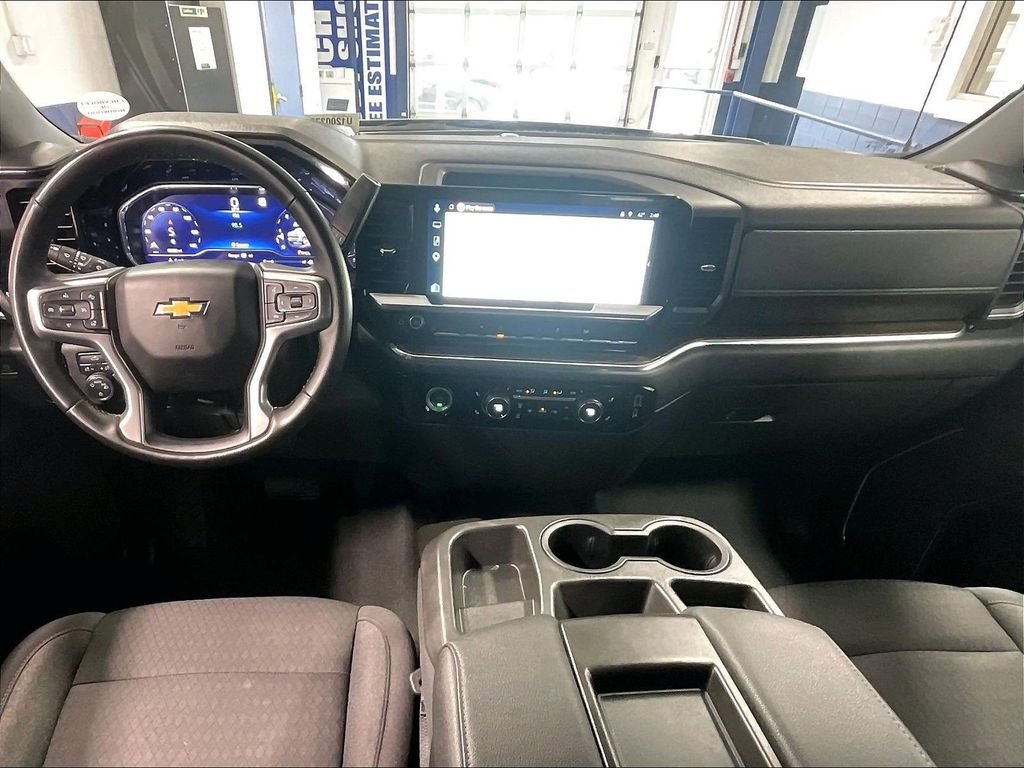Used 2023 Gray Chevrolet LT image 21